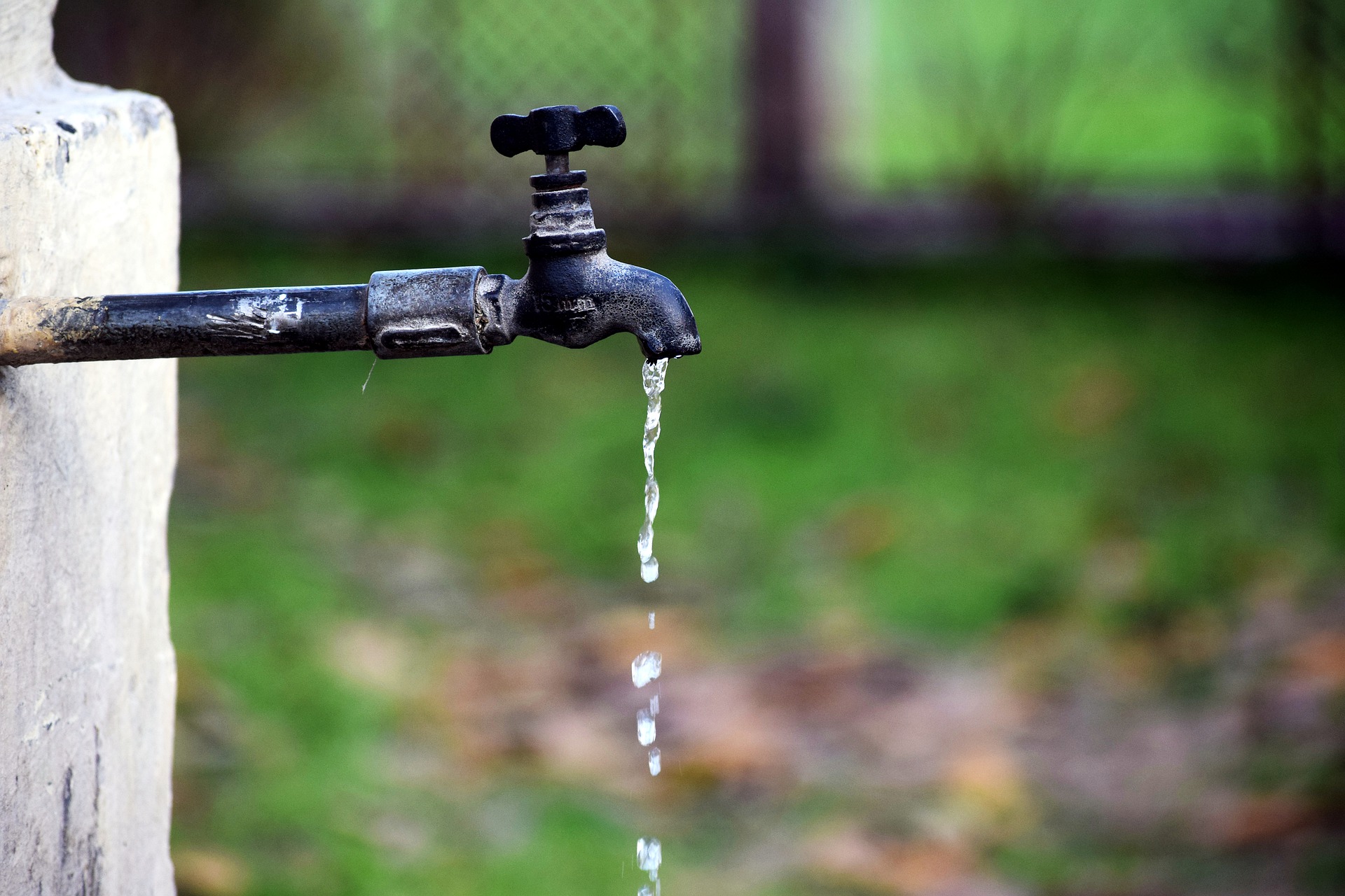 Avances hacia el Derecho Humano al Agua en la nueva directiva de agua potable